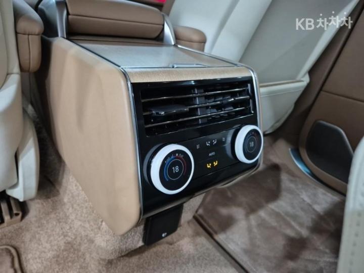 랜드로버 더 뉴 레인지로버(L460) P615 SV LWB