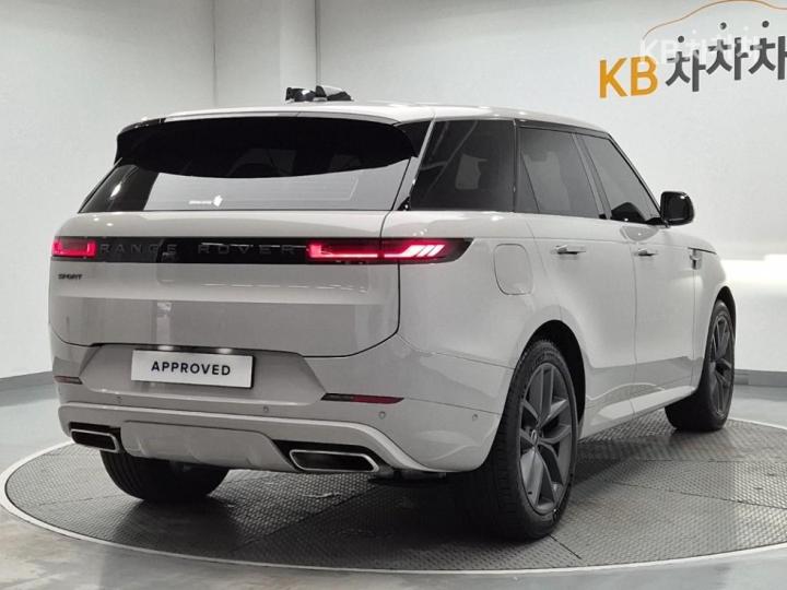 랜드로버 올 뉴 레인지로버 스포츠(L461) P550e Dynamic HSE