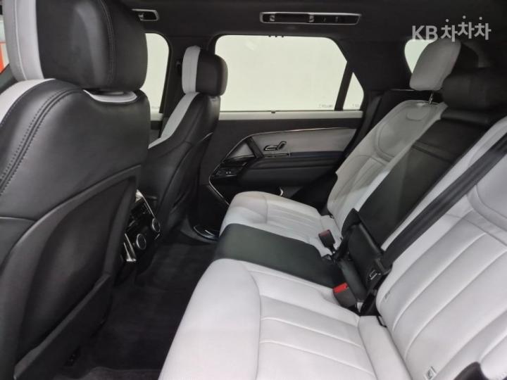 랜드로버 올 뉴 레인지로버 스포츠(L461) P550e Dynamic HSE