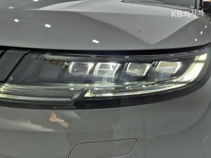 랜드로버 올 뉴 레인지로버 스포츠(L461) P550e Dynamic HSE