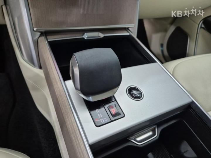 랜드로버 더 뉴 레인지로버(L460) P530 오토바이오그래피 LWB