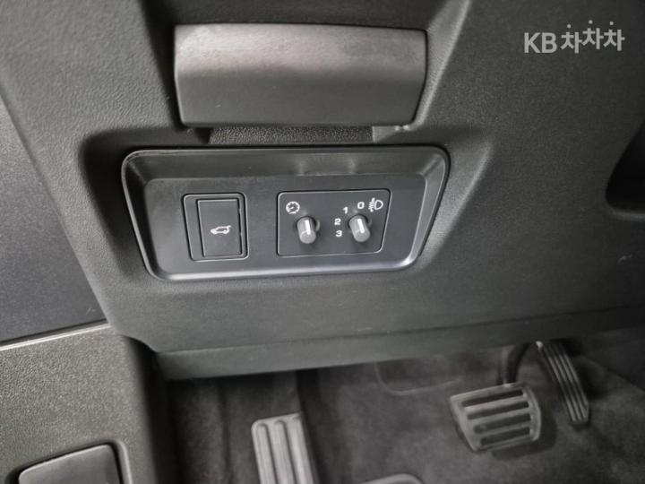 랜드로버 뉴 레인지로버 이보크 2.0 P250 Dynamic SE