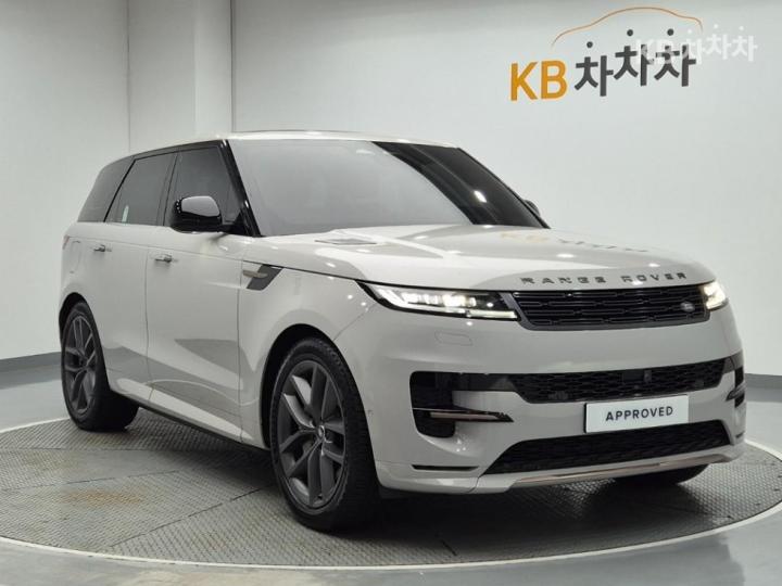 랜드로버 올 뉴 레인지로버 스포츠(L461) P550e Dynamic HSE