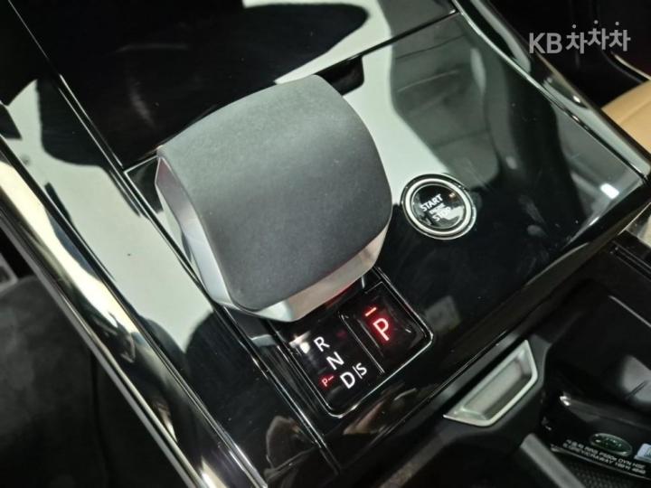랜드로버 올 뉴 레인지로버 스포츠(L461) P550e Dynamic HSE