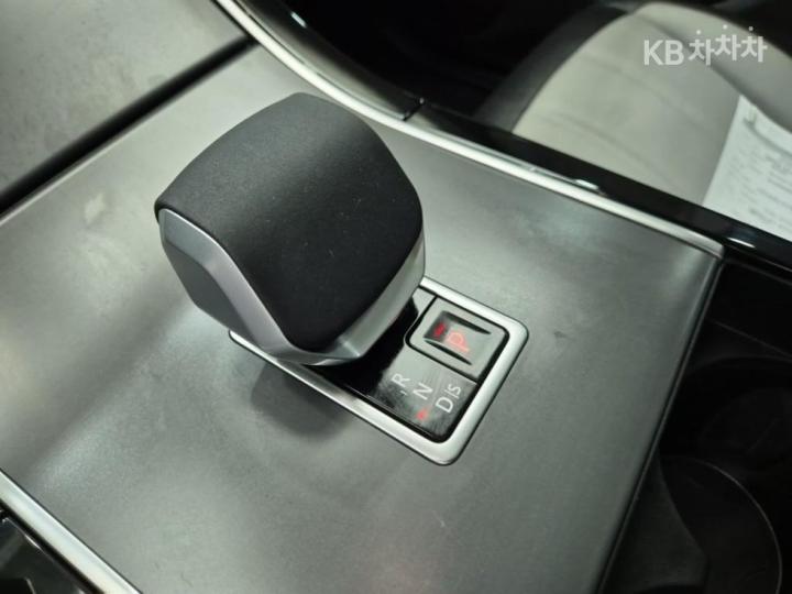 랜드로버 뉴 레인지로버 이보크 2.0 P250 Dynamic SE