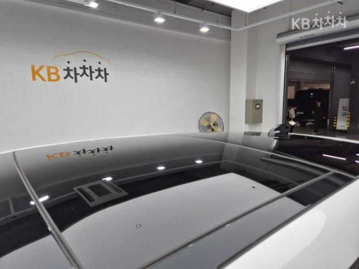 랜드로버 뉴 레인지로버 이보크 2.0 P250 Dynamic SE