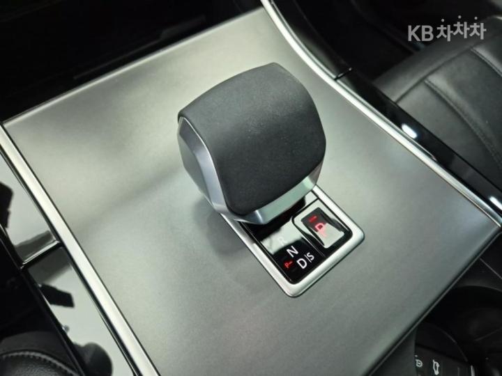 랜드로버 뉴 레인지로버 이보크 2.0 P250 Dynamic SE