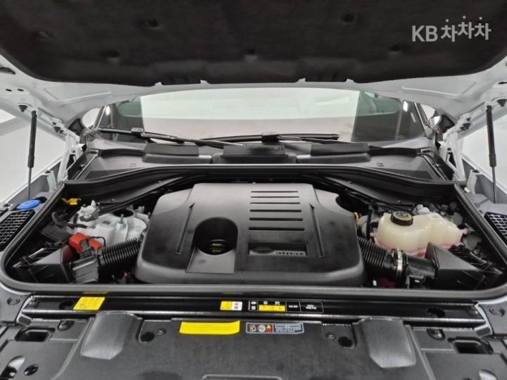 랜드로버 더 뉴 레인지로버(L460) P550e Autobiography SWB
