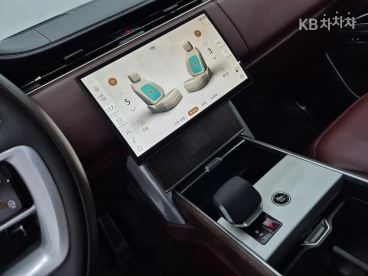 랜드로버 더 뉴 레인지로버(L460) P550e Autobiography SWB