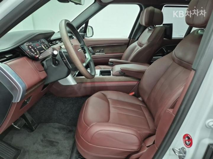 랜드로버 더 뉴 레인지로버(L460) P550e Autobiography SWB
