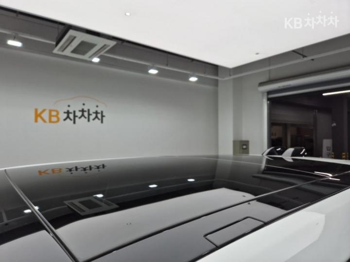 랜드로버 더 뉴 레인지로버(L460) P550e Autobiography SWB