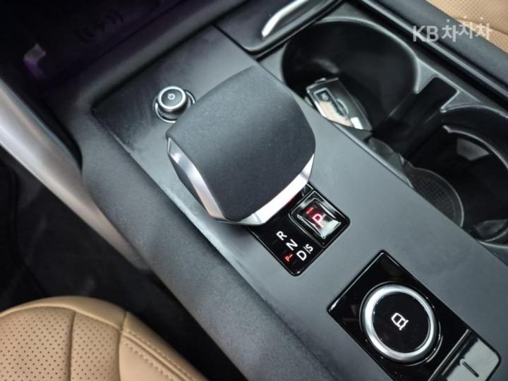 랜드로버 디스커버리5 P360 Dynamic HSE