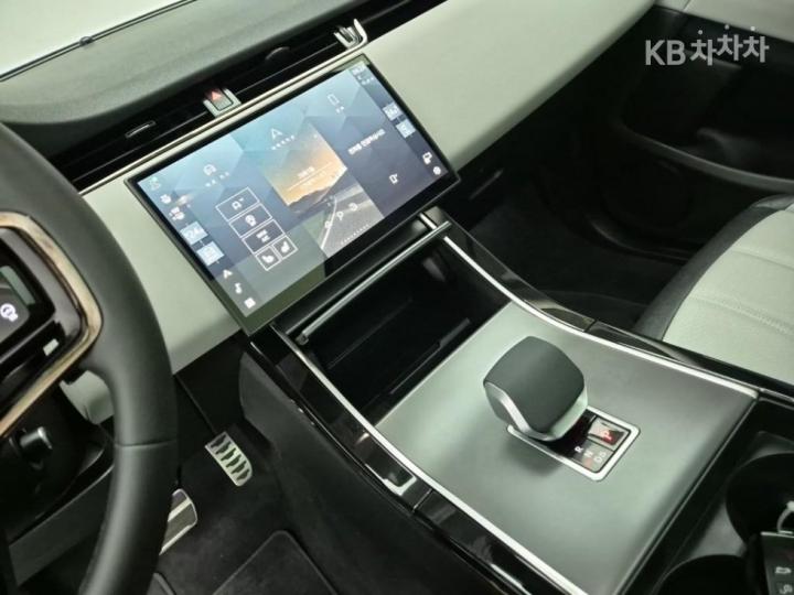 랜드로버 뉴 레인지로버 이보크 2.0 P250 Dynamic SE