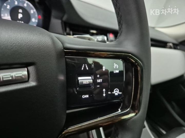 랜드로버 뉴 레인지로버 이보크 2.0 P250 Dynamic SE