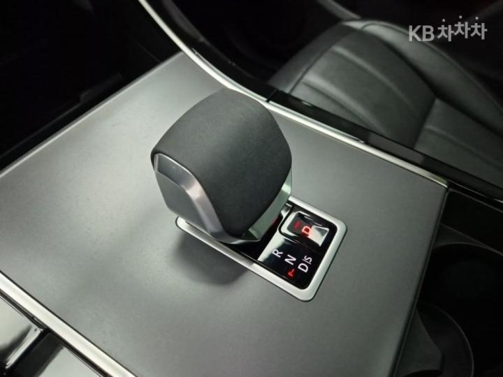 랜드로버 뉴 레인지로버 이보크 2.0 P250 Dynamic SE