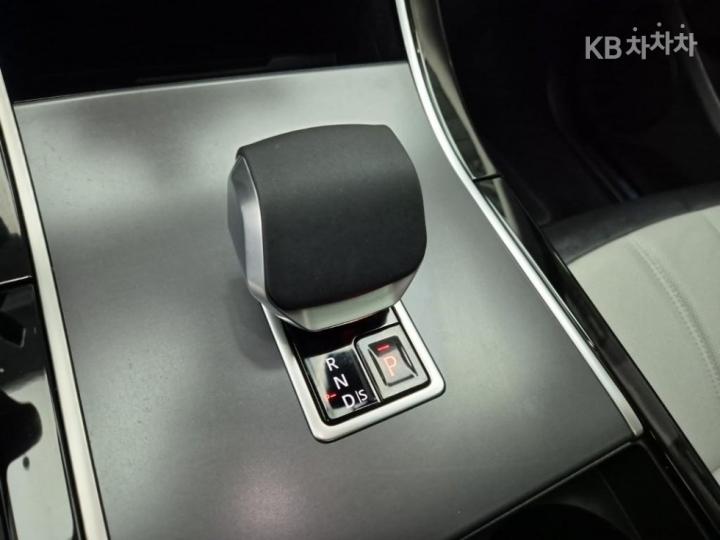 랜드로버 뉴 레인지로버 이보크 2.0 P250 Dynamic SE
