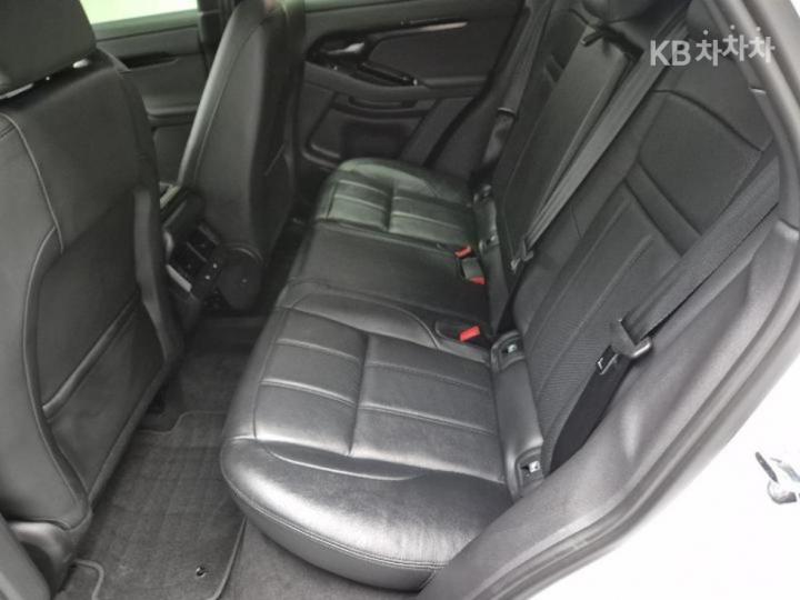 랜드로버 뉴 레인지로버 이보크 2.0 P250 Dynamic SE