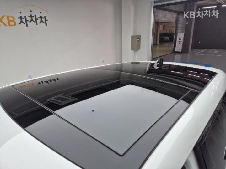 랜드로버 뉴 레인지로버 이보크 2.0 P250 Dynamic SE