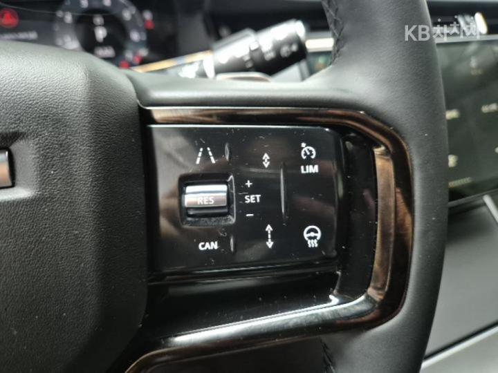 랜드로버 뉴 레인지로버 이보크 2.0 P250 Dynamic SE