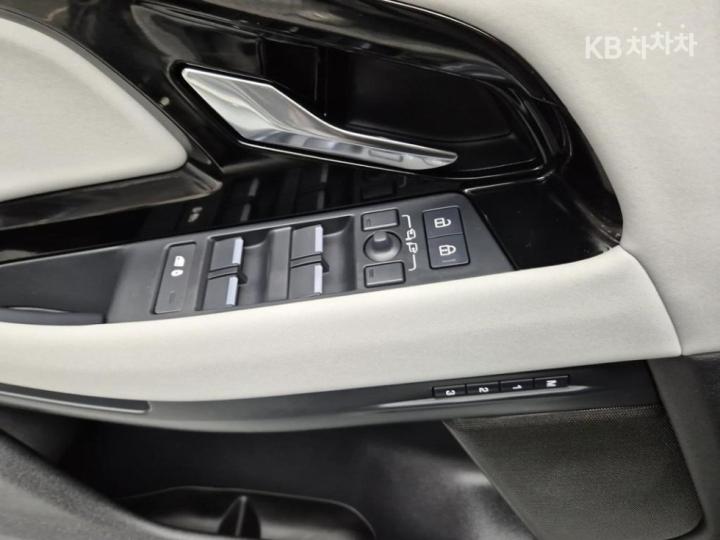 랜드로버 뉴 레인지로버 이보크 2.0 P250 Dynamic SE