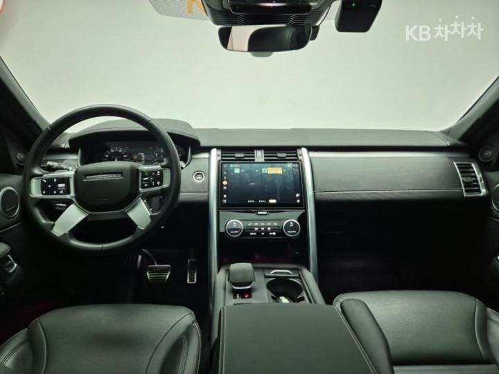 랜드로버 디스커버리5 P360 R-Dynamic SE