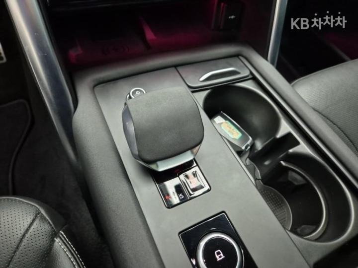 랜드로버 디스커버리5 P360 R-Dynamic SE