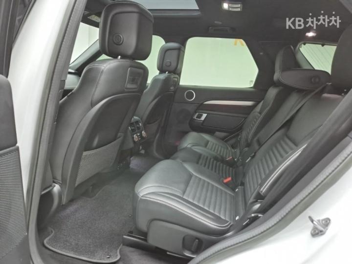 랜드로버 디스커버리5 P360 R-Dynamic SE