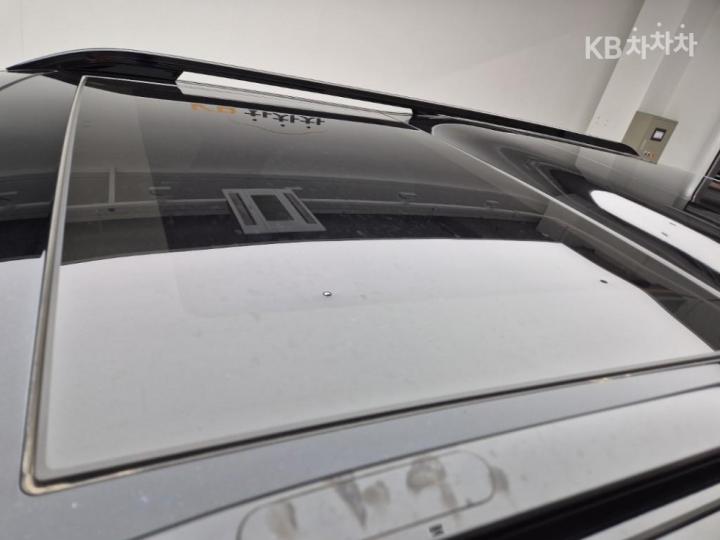 랜드로버 디스커버리5 P360 R-Dynamic SE