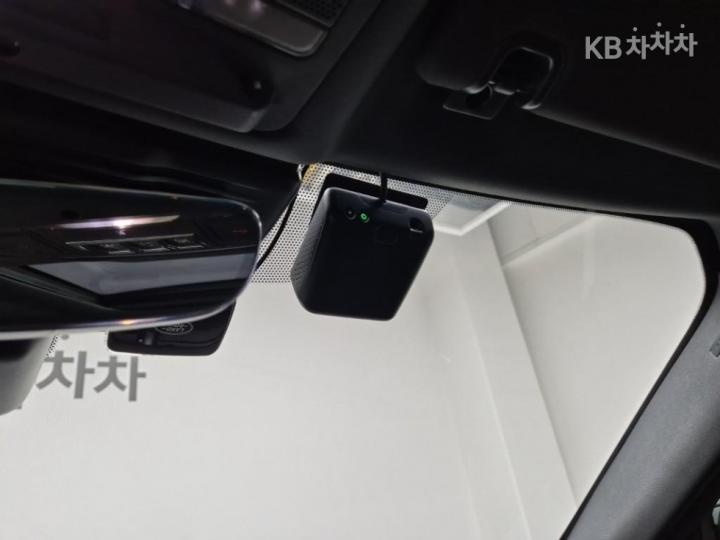 랜드로버 디스커버리5 P360 R-Dynamic SE