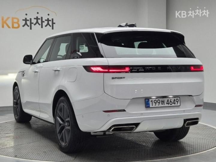 랜드로버 올 뉴 레인지로버 스포츠(L461) P550e Dynamic HSE