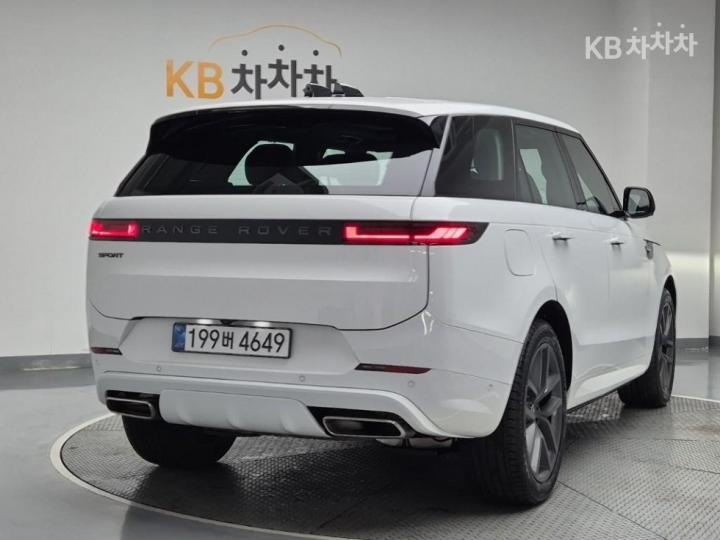 랜드로버 올 뉴 레인지로버 스포츠(L461) P550e Dynamic HSE