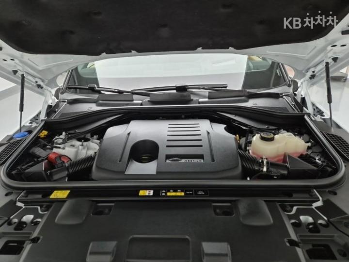 랜드로버 올 뉴 레인지로버 스포츠(L461) P550e Dynamic HSE