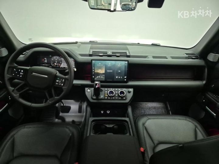 랜드로버 디펜더(L663) 130 P400 X-DYN HSE