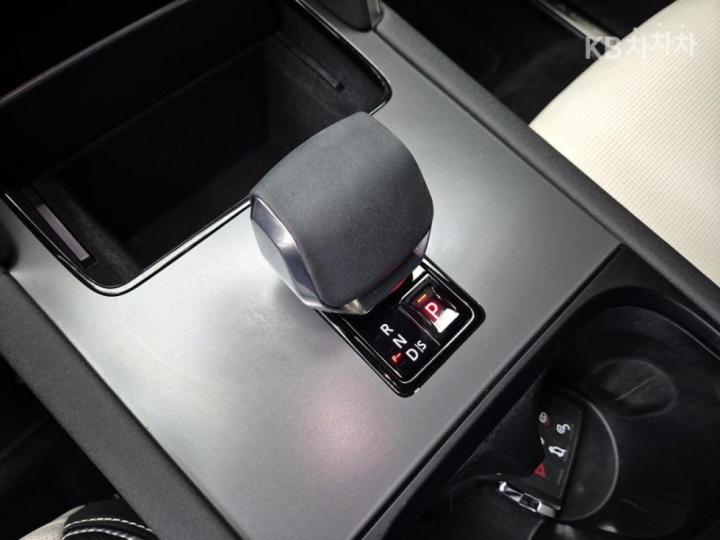 랜드로버 디스커버리 스포츠 2세대 P250 Dynamin SE