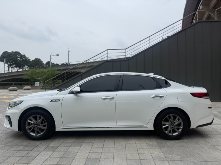 기아 더 뉴 K5 2세대 렌터카 2.0 LPI 럭셔리
