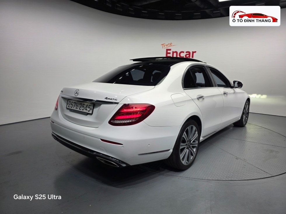 벤츠 E클래스 (W213) E450 4MATIC EXCLUSIVE