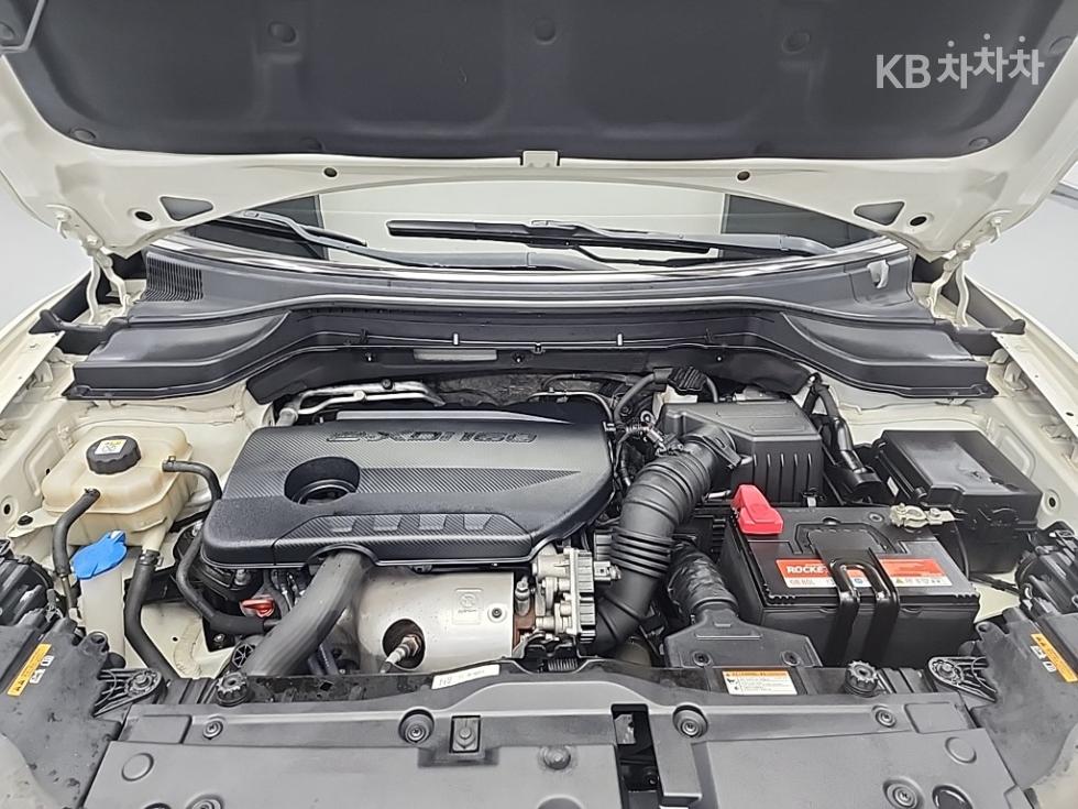 KG모빌리티 티볼리 에어 4WD RX