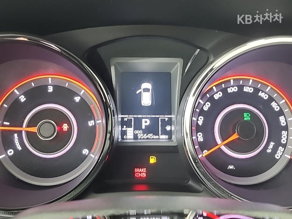 KG모빌리티 티볼리 에어 4WD RX