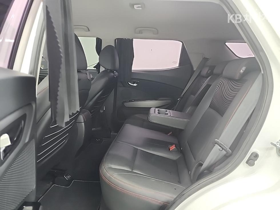 KG모빌리티 티볼리 에어 4WD RX