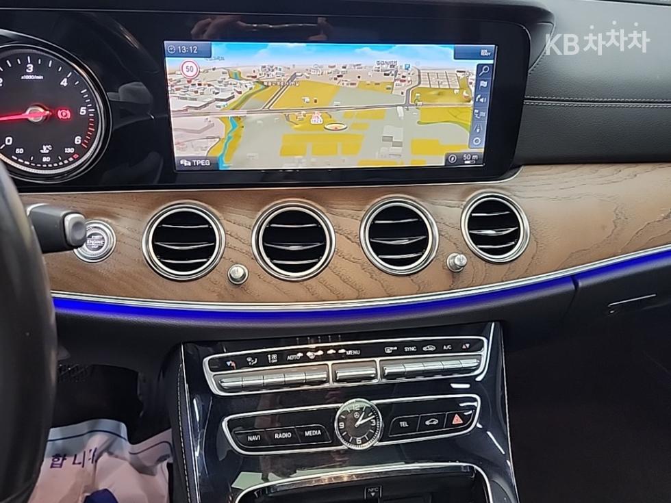 벤츠 E클래스 (W213) E220d Exclusive