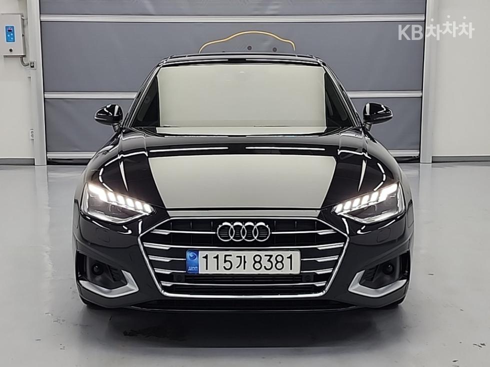 아우디 A4 (B9) 40 TFSI -
