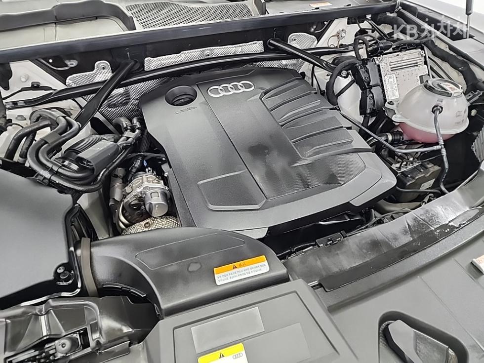 아우디 The New Q5(FY) 40 TDI quattro 기본형