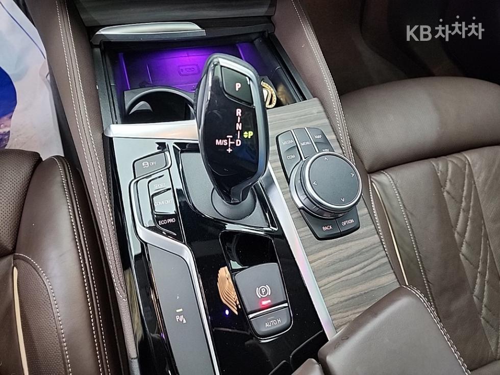 BMW 올뉴5시리즈 (G30) 520d xDrive Luxury Line Plus