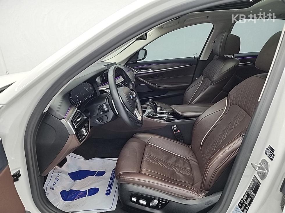 BMW 올뉴5시리즈 (G30) 520d xDrive Luxury Line Plus