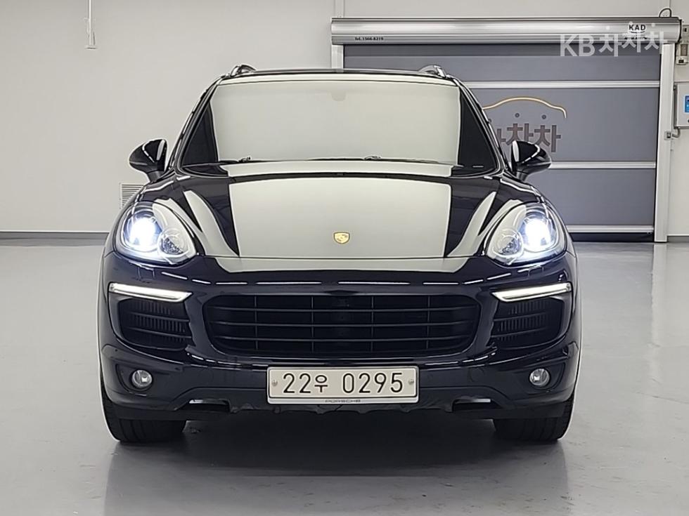 포르쉐 뉴 카이엔(958) 3.0 디젤 Platinum Edition