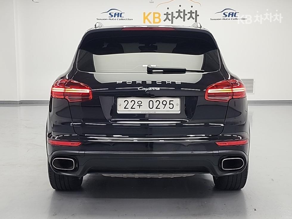 포르쉐 뉴 카이엔(958) 3.0 디젤 Platinum Edition