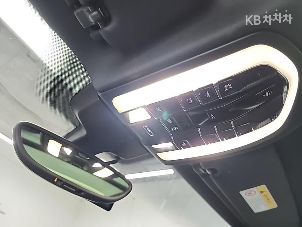 포르쉐 뉴 카이엔(958) 3.0 디젤 Platinum Edition