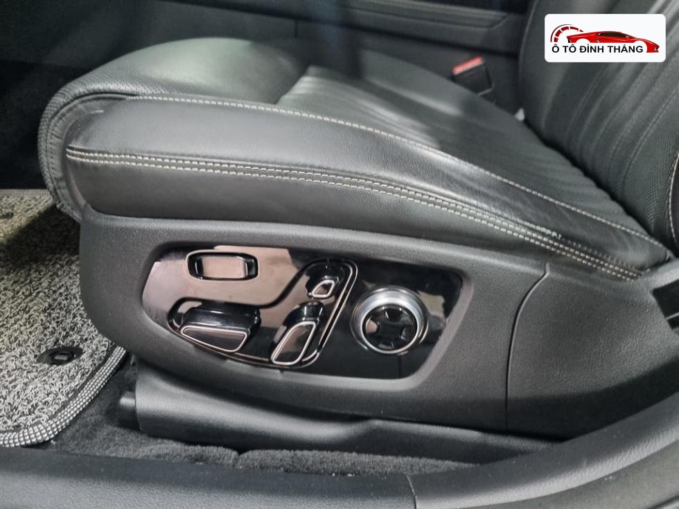 제네시스 G90 3.8 GDi AWD 럭셔리