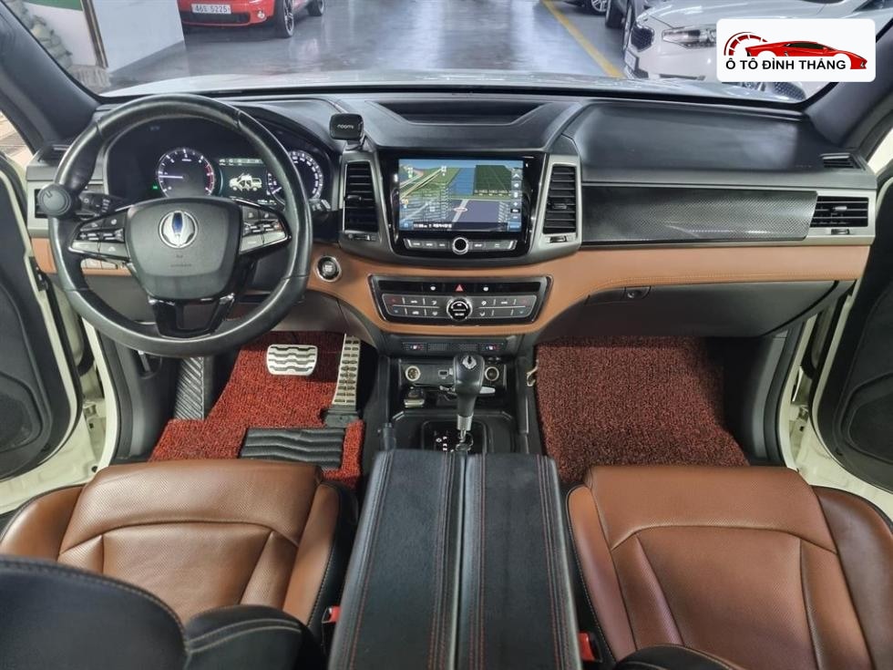 KG모빌리티 렉스턴 스포츠 2.2 4WD 프레스티지 스페셜