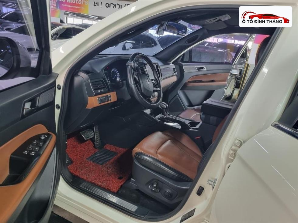 KG모빌리티 렉스턴 스포츠 2.2 4WD 프레스티지 스페셜